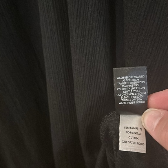 Torrid Women’s Textured Jersey Crew Neck Crochet Raglan Top Black Plus Size 5/5X - Picture 9 of 12